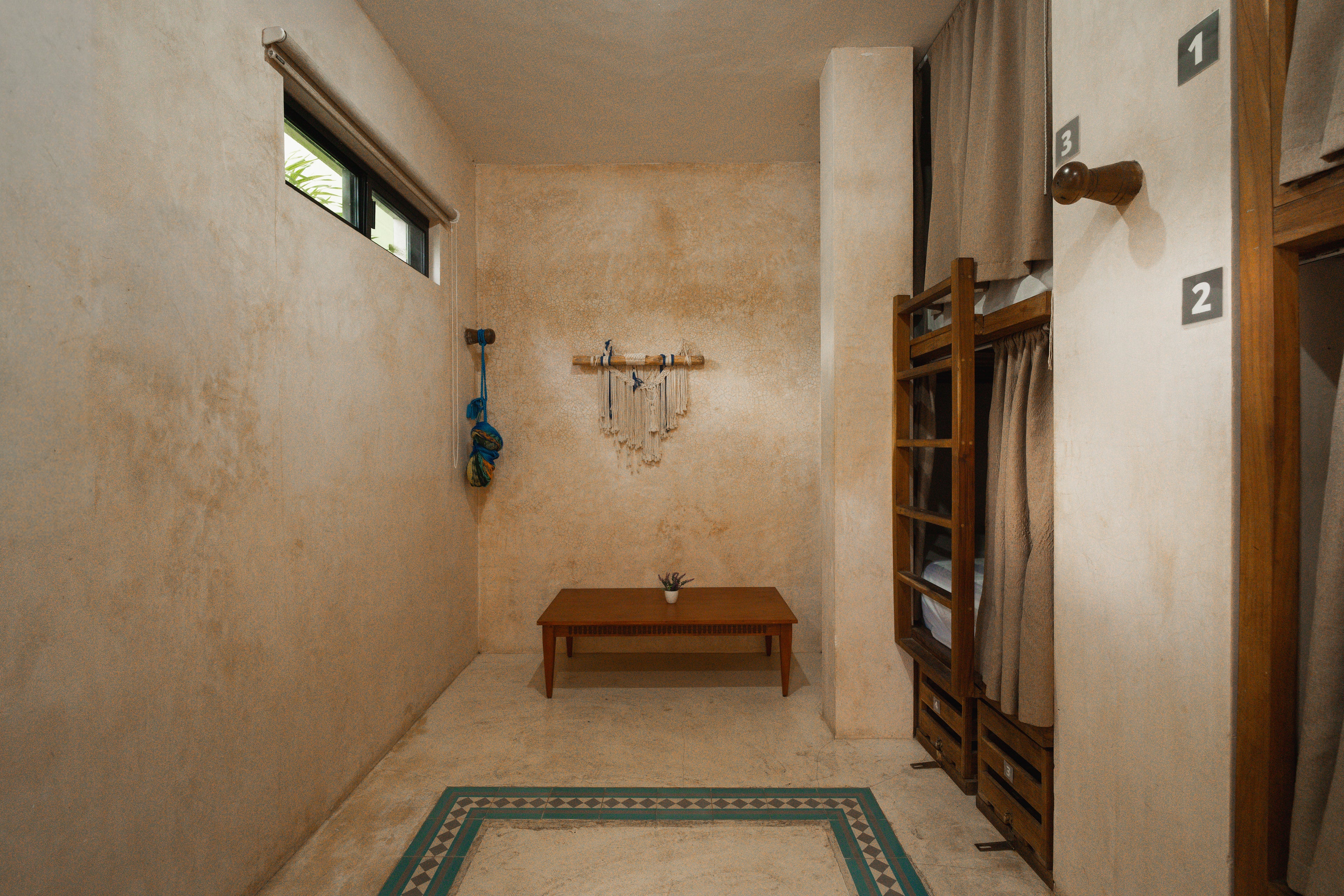 Dormitorio femenino 4 camas